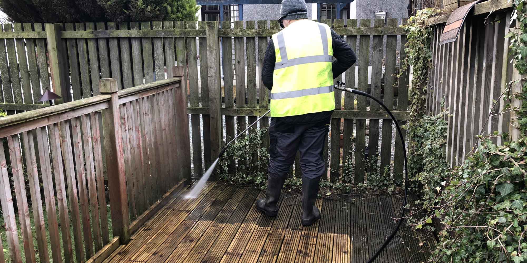 decking-cleaning
